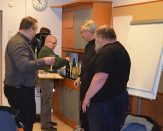 Ja vähän lisää skumppaa